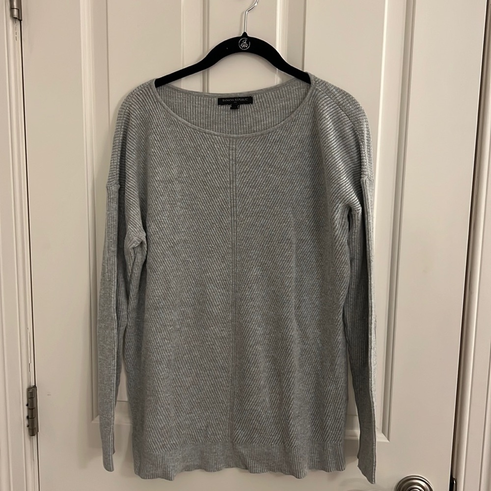 Banana Republic Gray Knit Top/Sweater